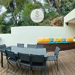 Industrial Luxury Nimes & Arles Вилла Бокер