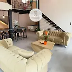 Вилла Industrial Luxury Nimes & Arles