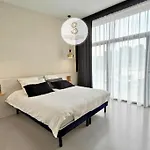 Industrial Luxury Nimes & Arles * Бокер