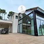 Industrial Luxury Nimes & Arles * Бокер