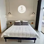 Industrial Luxury Nimes & Arles * Бокер