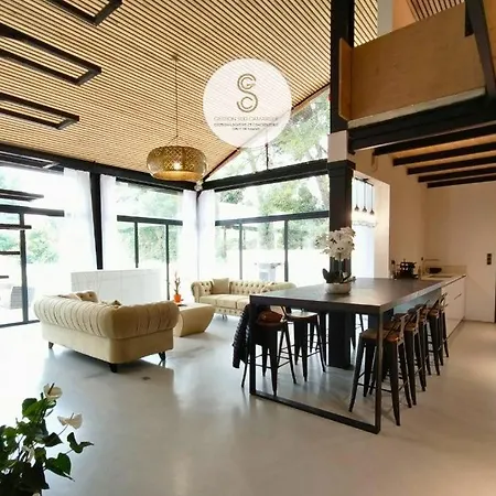 Industrial Luxury Nimes & Arles *