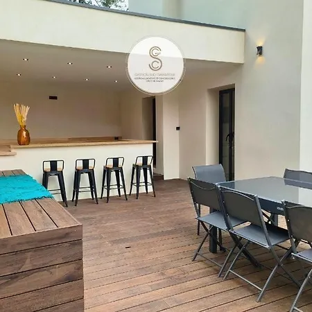 Industrial Luxury Nimes & Arles Villa Beaucaire (Gard)