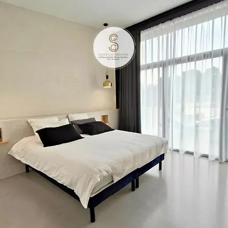 Industrial Luxury Nimes & Arles * Beaucaire (Gard)