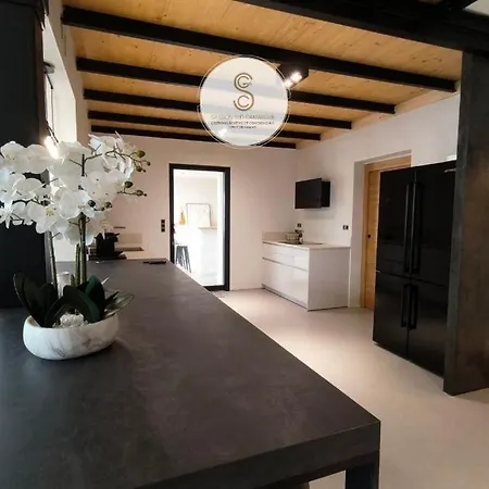 Industrial Luxury Nimes & Arles Beaucaire (Gard)