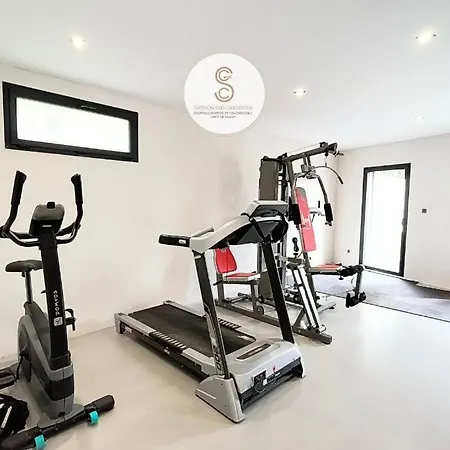 Industrial Luxury Nimes & Arles Beaucaire (Gard)